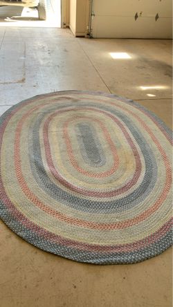 Area Rug 6 1/2 x 8 1/2