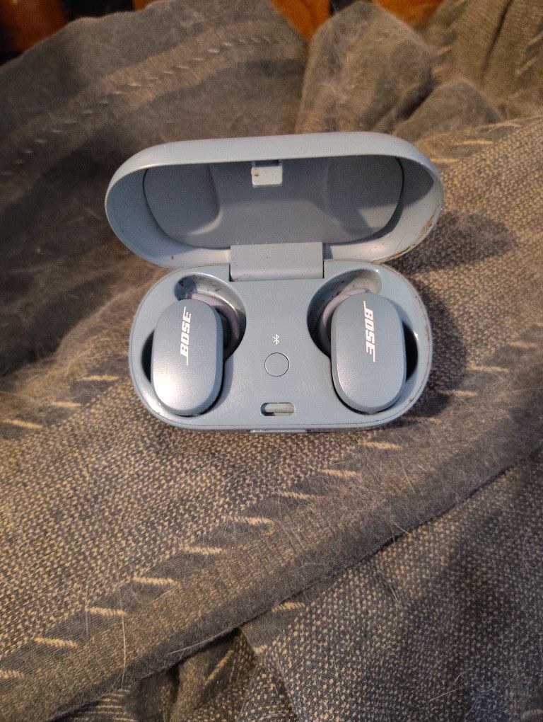 Bose Earbuds (Idk What Is Wrong With Them!)