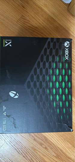 Barely Used Xbox Series X Disk Version only about a month old. I video taped it turned on.