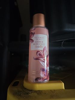 Victoria's Secret Amber Romance Brûlée Fragrance Mist