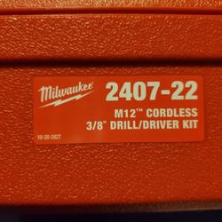 Milwaukee M12 3/8 Drill