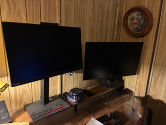 Two monitors for 30 bucks