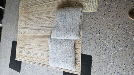 Area RUG