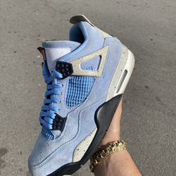 Jordan 4 Unc