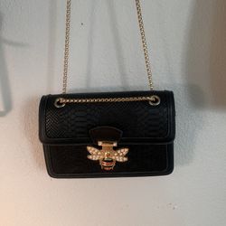 Cute Black Purse With Chain And Bee Clasps