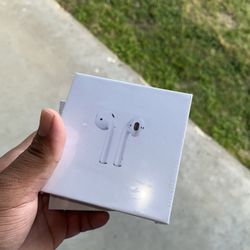Earbuds 