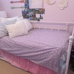 Metal Twin Trundle Bed + mattress + Waterproof Allergy Wrap