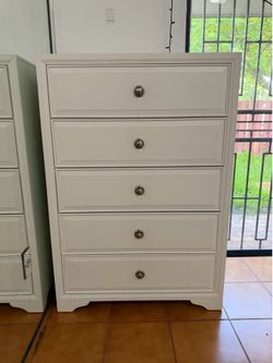 White wardrobe