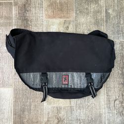 Chrome Messenger Bag (md)