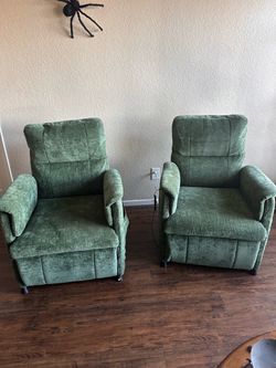 2 green recliner chairs  electronic