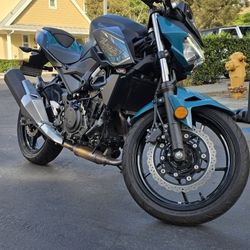 2021 Kawasaki Z400 Like NEW!