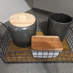 Kitchen supplies