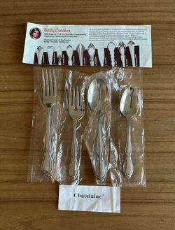 Oneida Flatware Silverware - Chatelaine - New