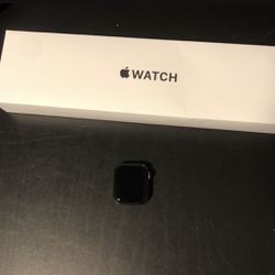 apple watch se with box