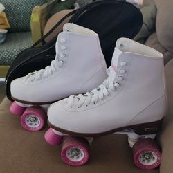 💥ROLLER SKATES💥