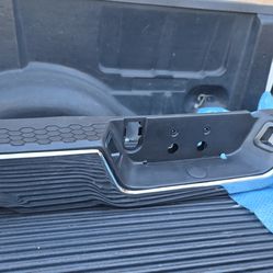 2020-2024 Chevrolet silverado Back fender brand new