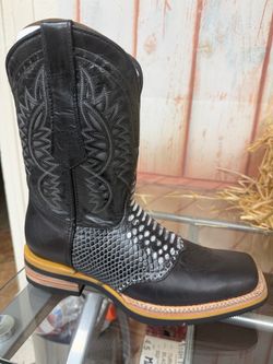 NEW SQUARE TOE BOOTS ALL SIZES