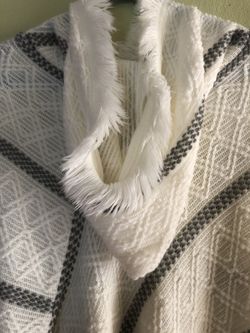 #####••••White~Grey STRIPE Frilled/Textured PONCHO🍦