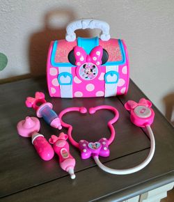 Minnie mouse Doctor