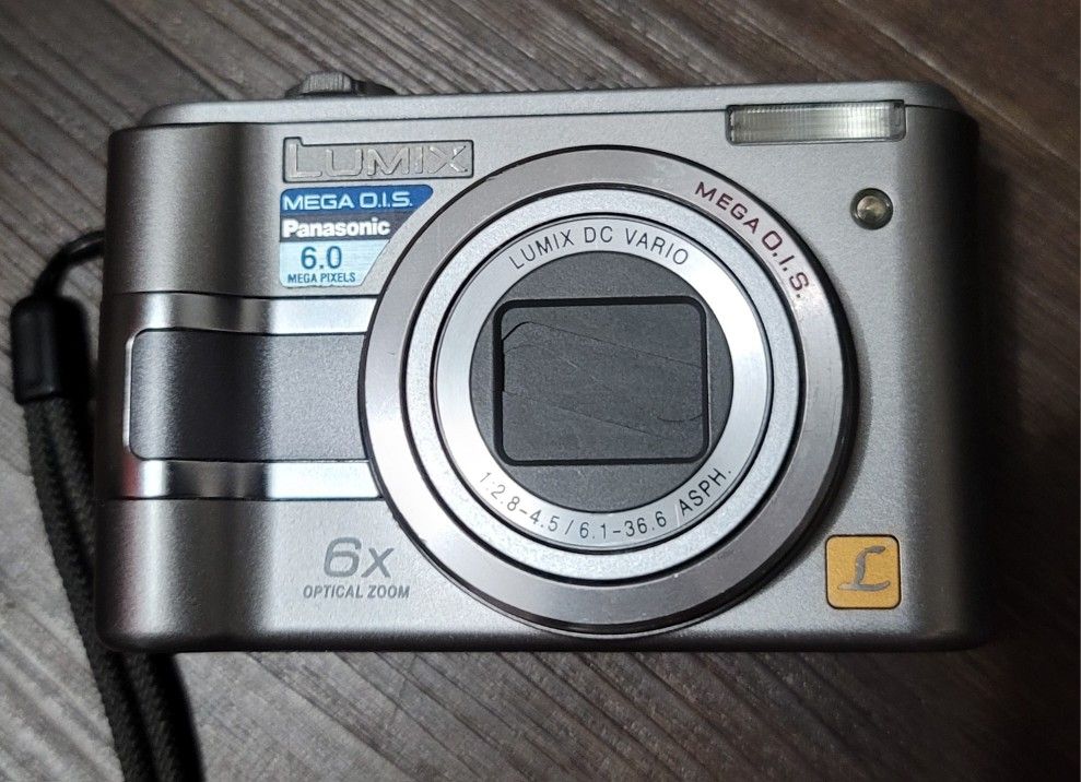 Panasonic Lumix DMC-LZ5 Silver Digital Camera Tested Working