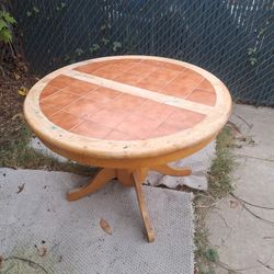 Table With Leaf