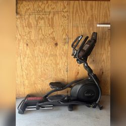 Sole E35 Elliptical - Like New - St. Louis Park, MN