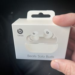 Beats Solo buds