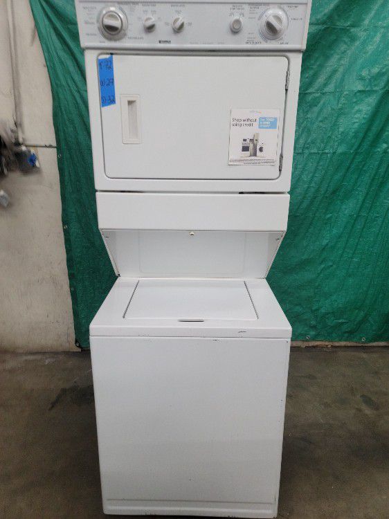 Kenmore Stackable Washer And Electric Dryer Set In Good Working Condition 