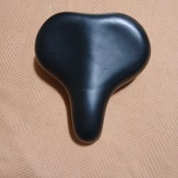NEW BICYCLE SEAT 