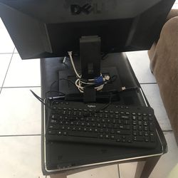 Dell Computer Monitors and keyboard