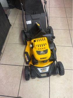 21 in. 196cc E-GOV Engine 3-in-1 Gas RWD Self-Propelled Lawn Mower with High Rear Wheels
