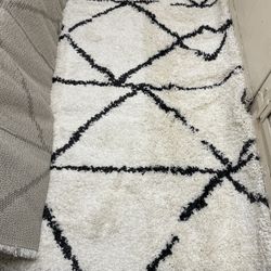 Threshold Cream/Black Geometric Shag Rug