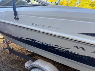 2005 Maxum 2200sr3