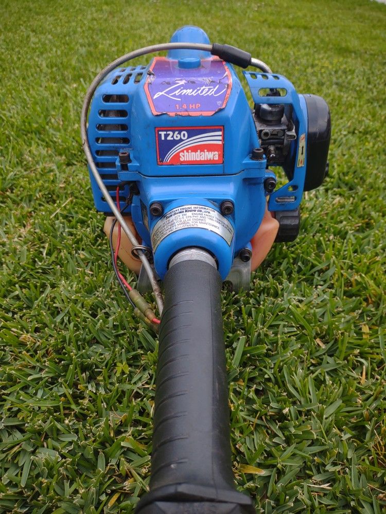 Shindaiwa T260 Limited Commercial Weed Eater