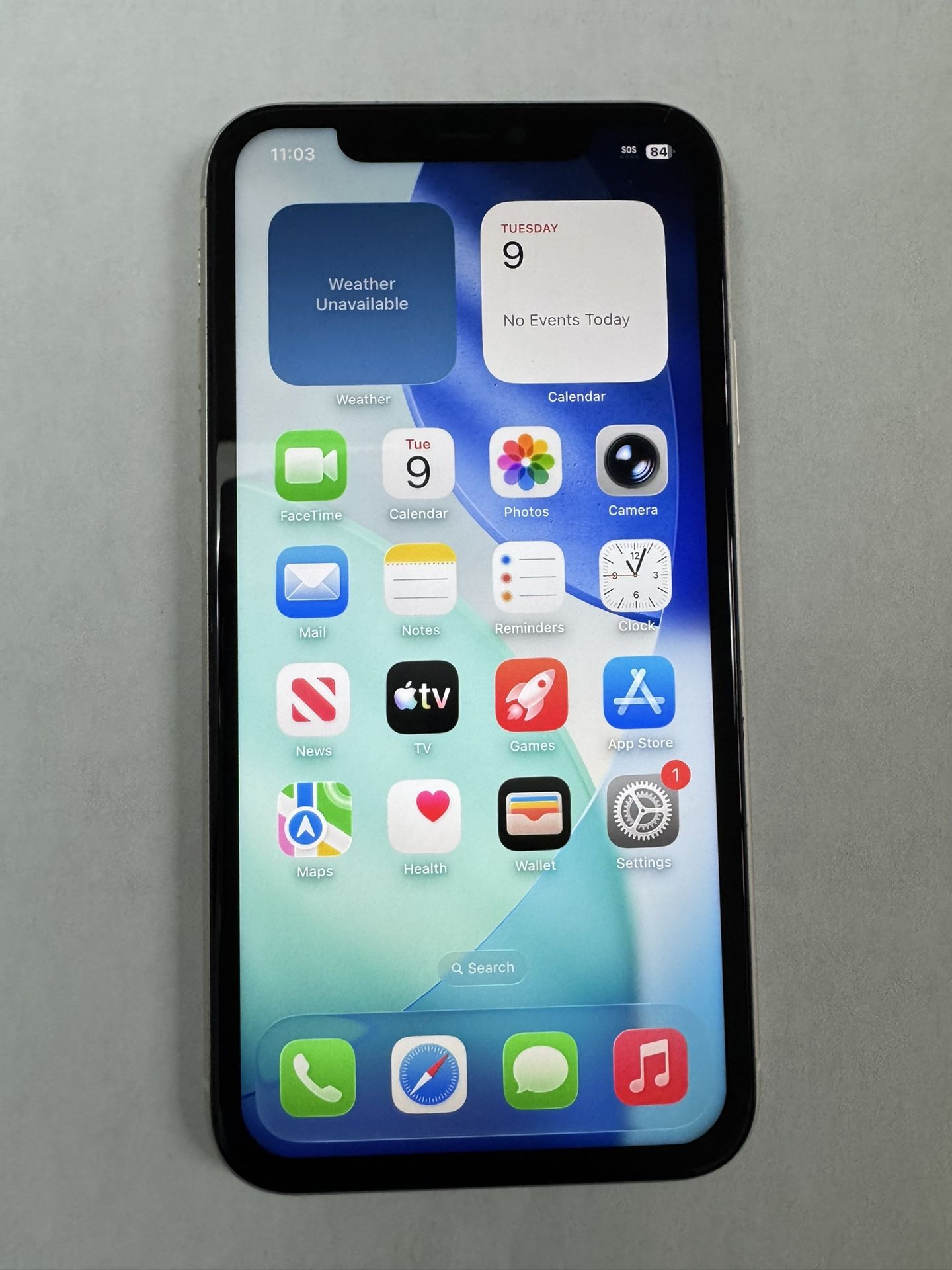 iPhone 11 64G White Desbloqueado Like New