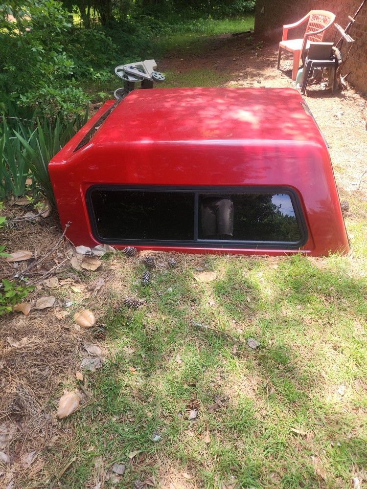 Leer Camper Shell