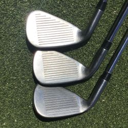 Callaway Rogue Max St 7,8,pw  Steel Shafts