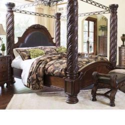 King Bed, King Mattresses, 2 Nightstands, 2 Table Lamps, 1 Celling Light, 1 Bench, Dining Table And 8 Chairs Set