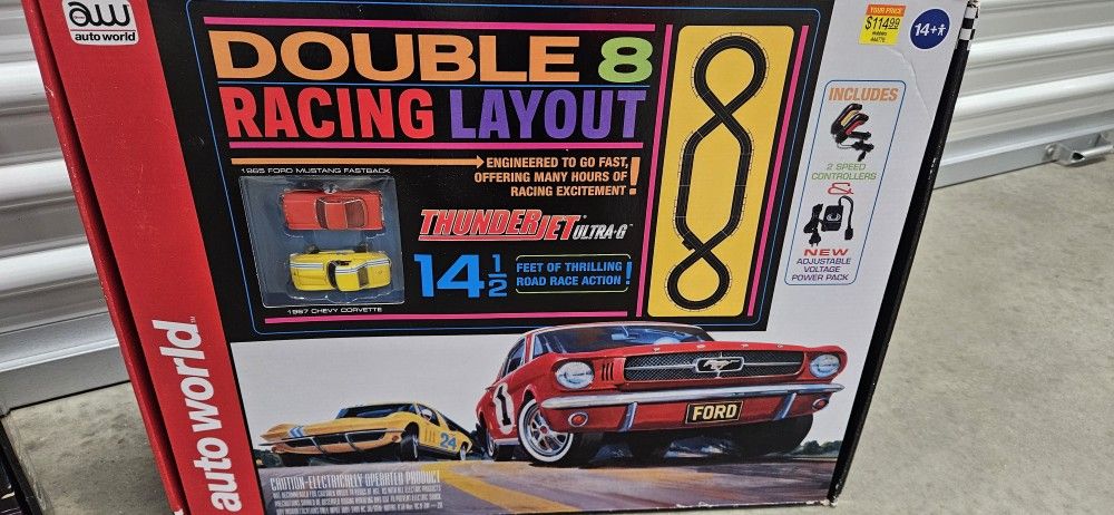 New Electric racing slot car set