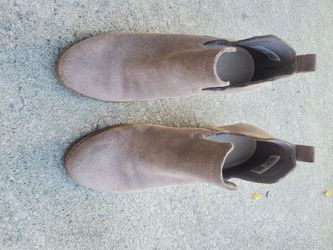 Toms heels