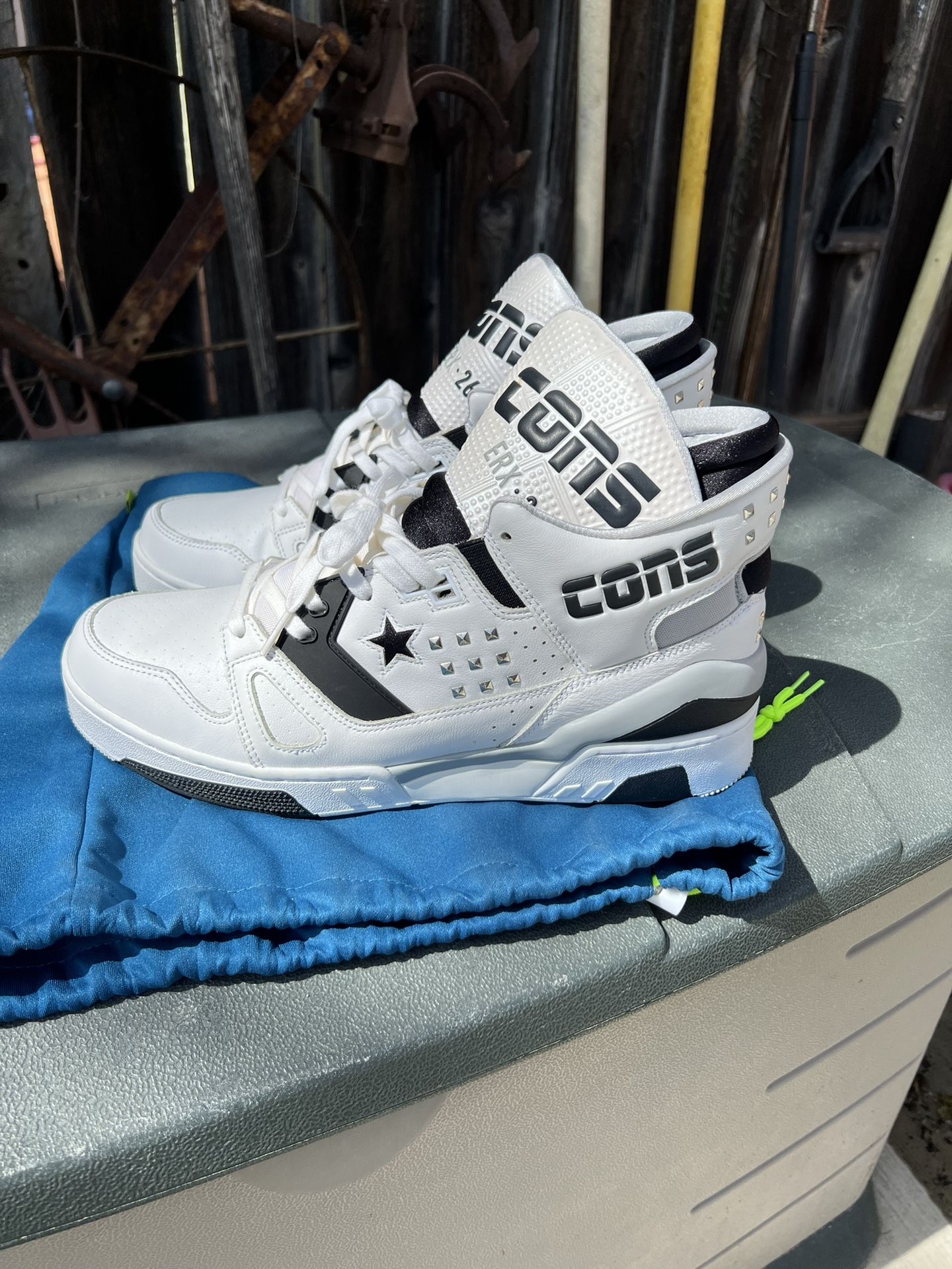 aba6821ae74a40afb4d4746039e215