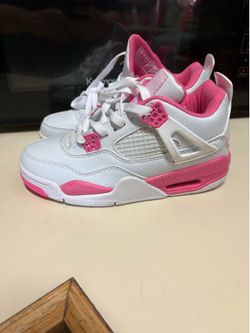 Girls shoes
