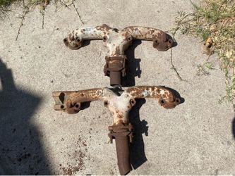 Chev Exhaust Manifolds