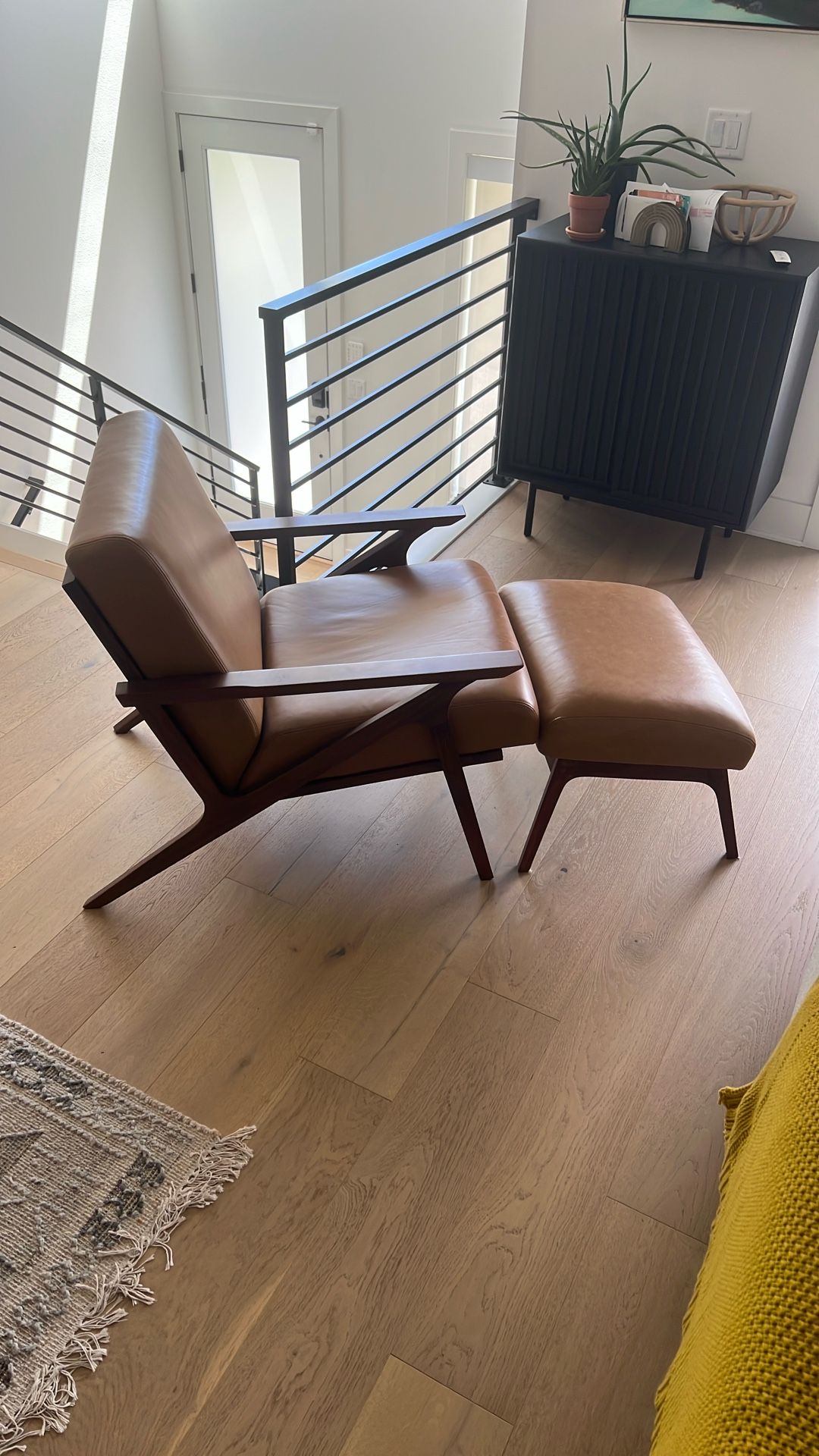 Article Otio Lounge Chair Set