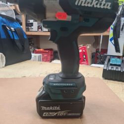 Makita

18V LXT Lithium-Ion Brushless Cordless High Torque 1/2 in. 3-Speed Drive Impact Wrench

Model: XWT08