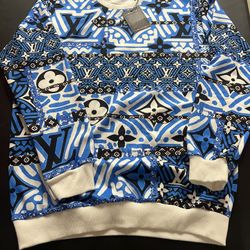 LV Men’s Sweater Sz Large