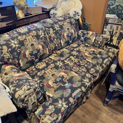 Love Seat Excellent Condition 