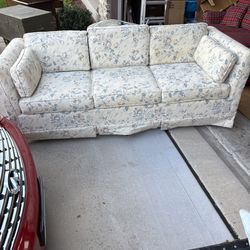 Vtg. 3 Cushion Floral Pattern Sofa