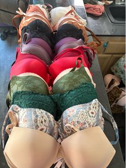 17 Victorias Secret bras Size 34DD
