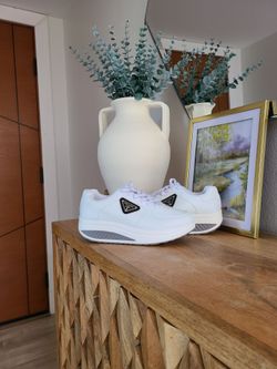 Shoes Size 7 1/2